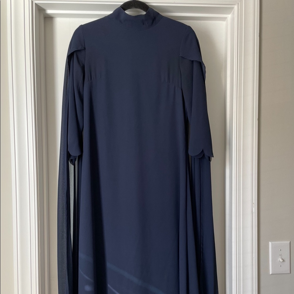 Dainty Jewell’s cape dress size small